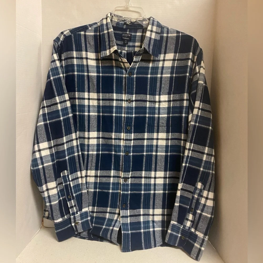 J. Crew Classic  Navy and Cream Plaid Flannel Shirt Size XL